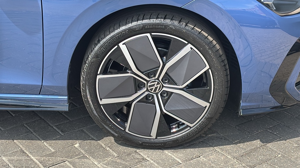 Volkswagen Golf 2.0 Tdi 150 Black Edition Dsg 150 Ps Blue #5