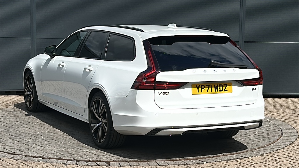 Volvo V90 2.0 B4d R Design 197 Ps White #3