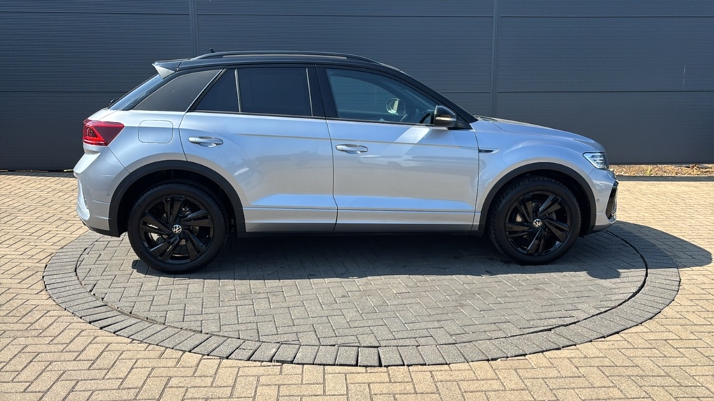 Volkswagen T-Roc 1.5 Tsi Black Edition 150 Ps Black #4