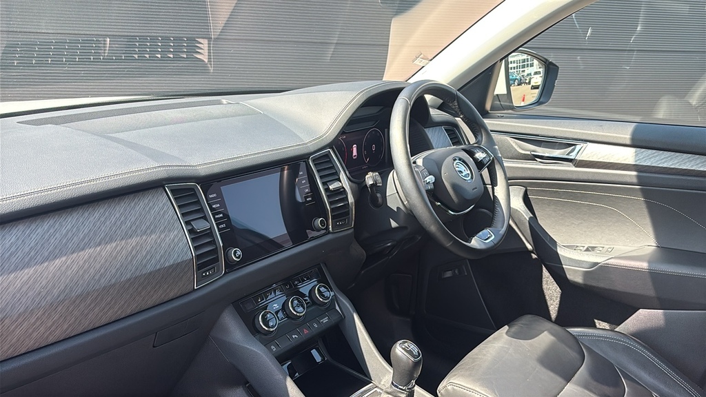 Skoda Kodiaq 1.5 Tsi Se L Executive 7 Seat 150 Ps White #2
