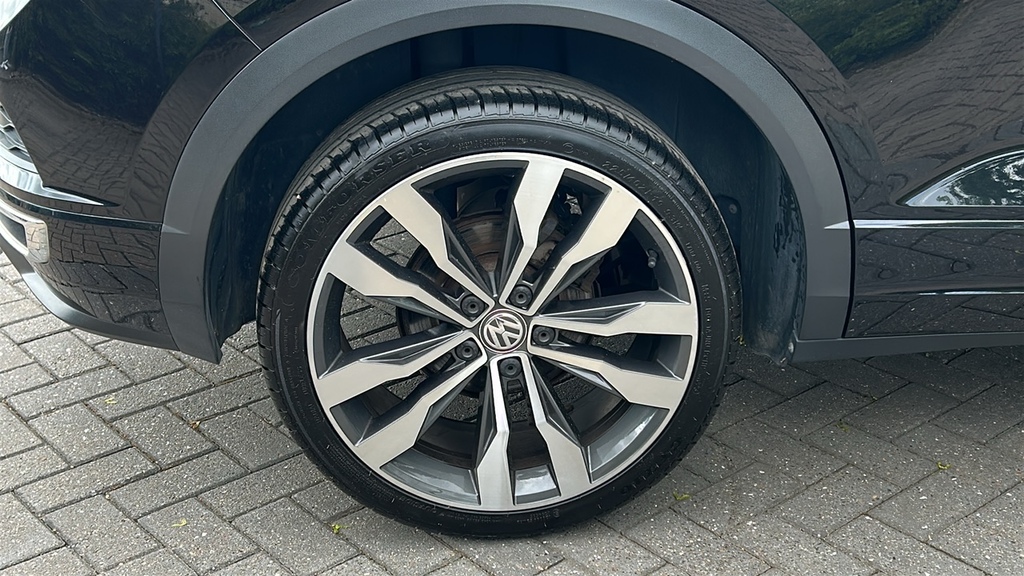 Volkswagen T-Roc 1.5 Tsi Evo R-line Dsg 0 Ps Black #5