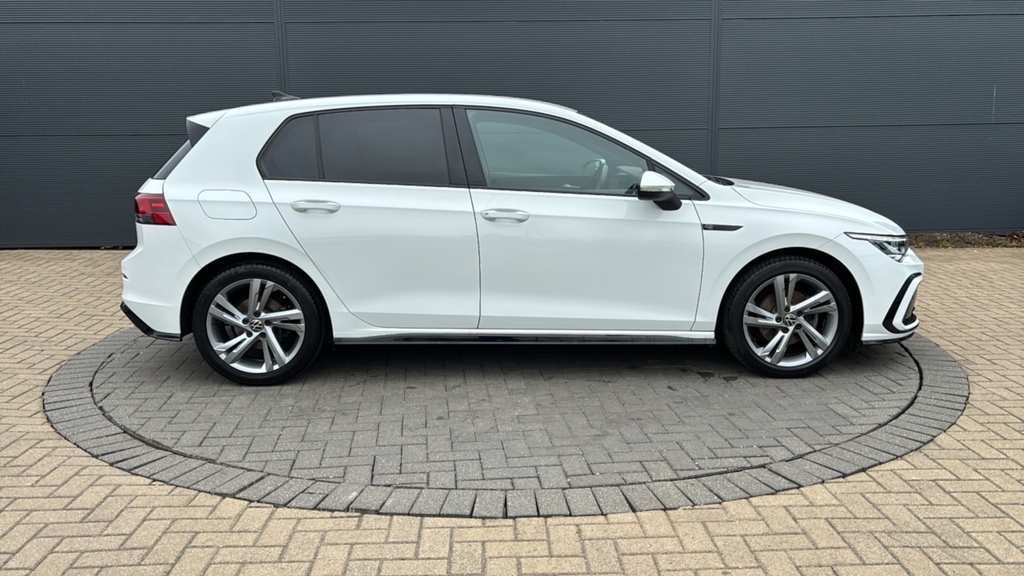 Volkswagen Golf 1.5 Tsi 150 R-line 150 Ps CP21EZU White #4