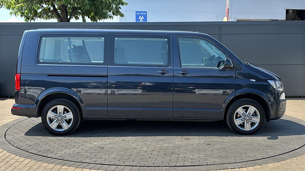 Volkswagen Transporter 2.0 Tdi 150Ps Se Minibus 150 Ps Blue #3