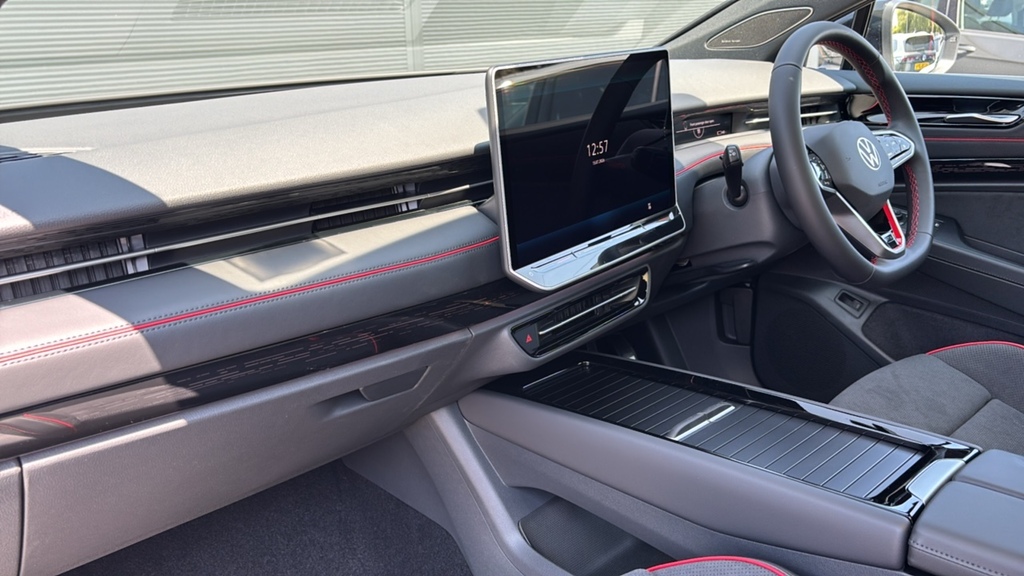 Volkswagen ID.7 Gtx 86Kwh Plus Tourer 4Motion 3 White #2