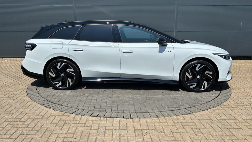 Volkswagen ID.7 Gtx 86Kwh Plus Tourer 4Motion 3 White #4