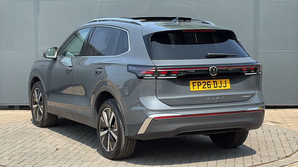 Volkswagen Tiguan 1.5 Tsi Ehybrid Style Dsg 0 Ps Grey #3