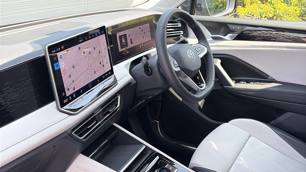 Volkswagen Tiguan 1.5 Tsi Ehybrid Style Dsg 0 Ps Grey #2