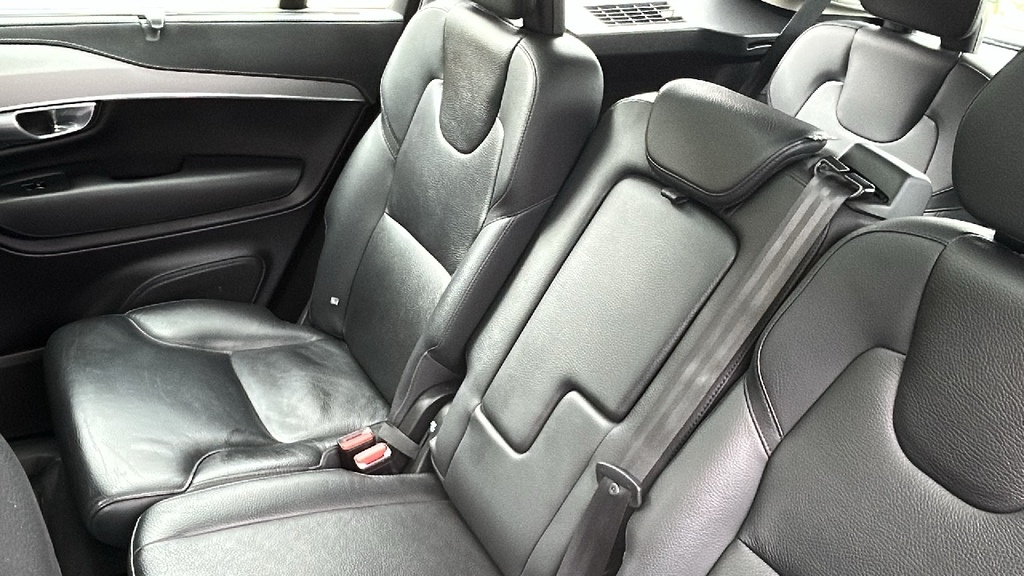 Volvo XC90 Suv Black #8