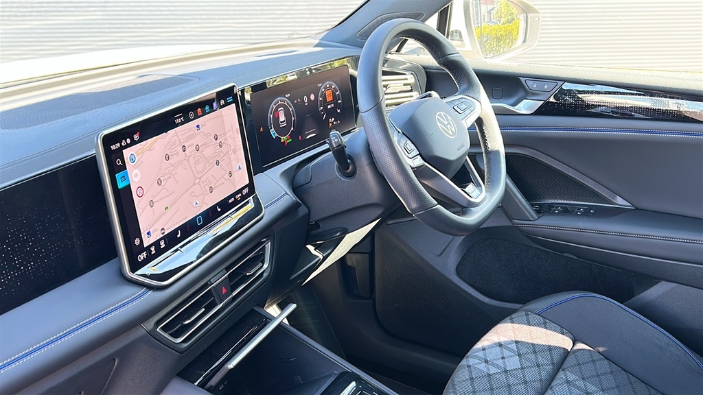 Volkswagen Tiguan 1.5 Etsi 150 R-line Dsg 150 Ps White #2