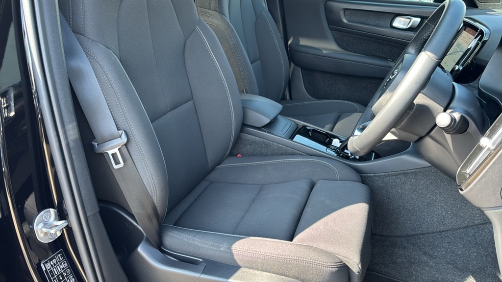 Volvo C40 C40 Recharge Ev Silver #8