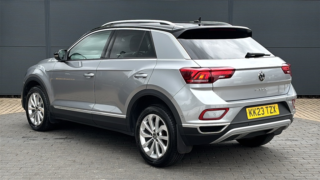 Volkswagen T-Roc 1.5 Tsi Style Dsg 150 Ps Silver #3