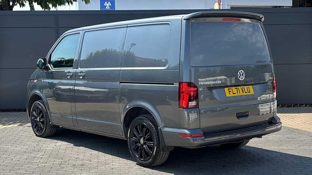 Volkswagen Transporter 2.0 Tdi 150 Highline Van 170 Ps Grey #3