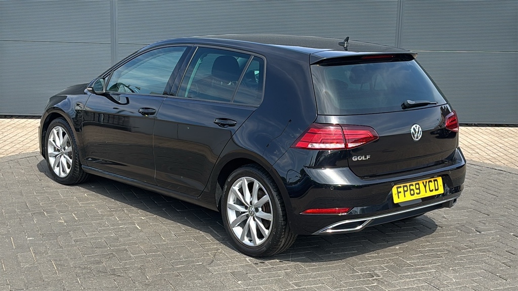 Volkswagen Golf 1.5 Tsi Evo 150 Gt 150 Ps Black #3