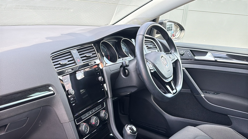 Volkswagen Golf 1.5 Tsi Evo 150 Gt 150 Ps Black #2