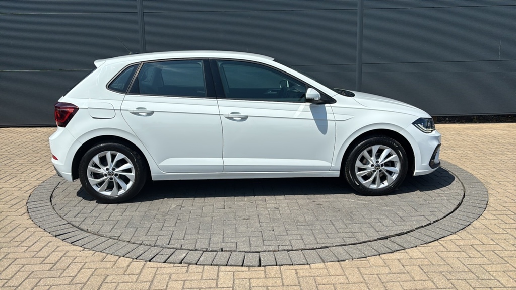 Volkswagen Polo 1.0 Tsi Style 95 Ps White #4