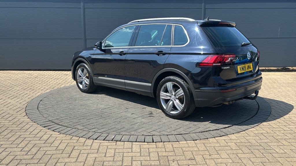 Volkswagen Tiguan 2.0 Tdi 150 Match 150 Ps Black #3