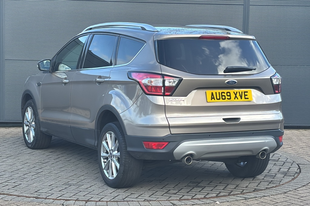 Ford Kuga 2.0 Tdci Titanium Edition 2Wd 120 Ps Silver #3