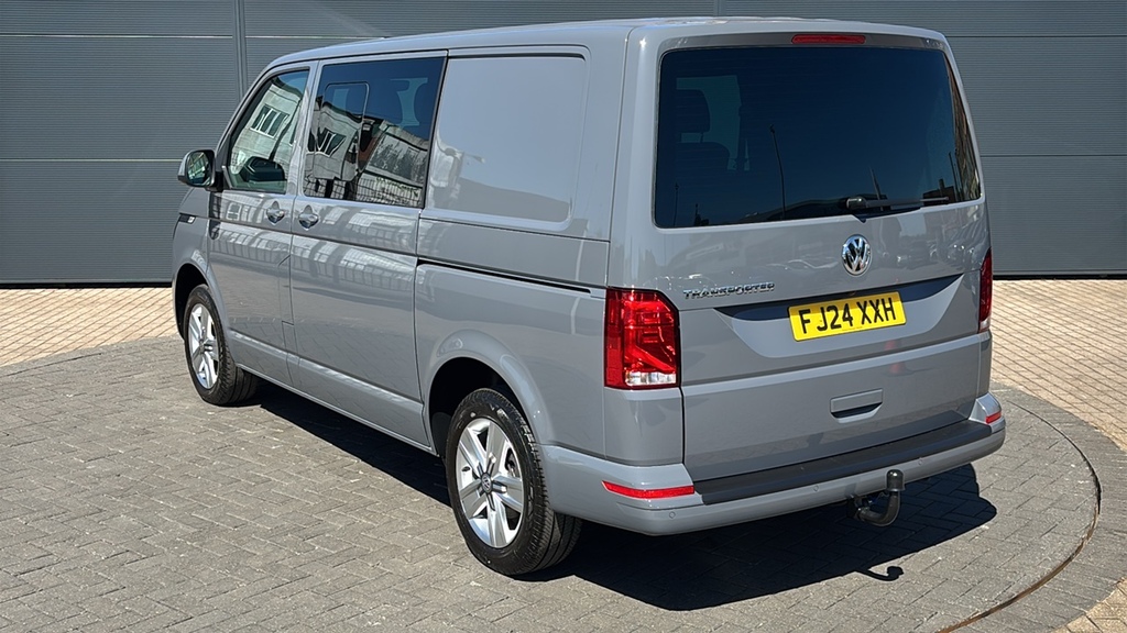 Volkswagen Transporter 2.0 Tdi 150 Highline Kombi Van Dsg 150 Ps Grey #3