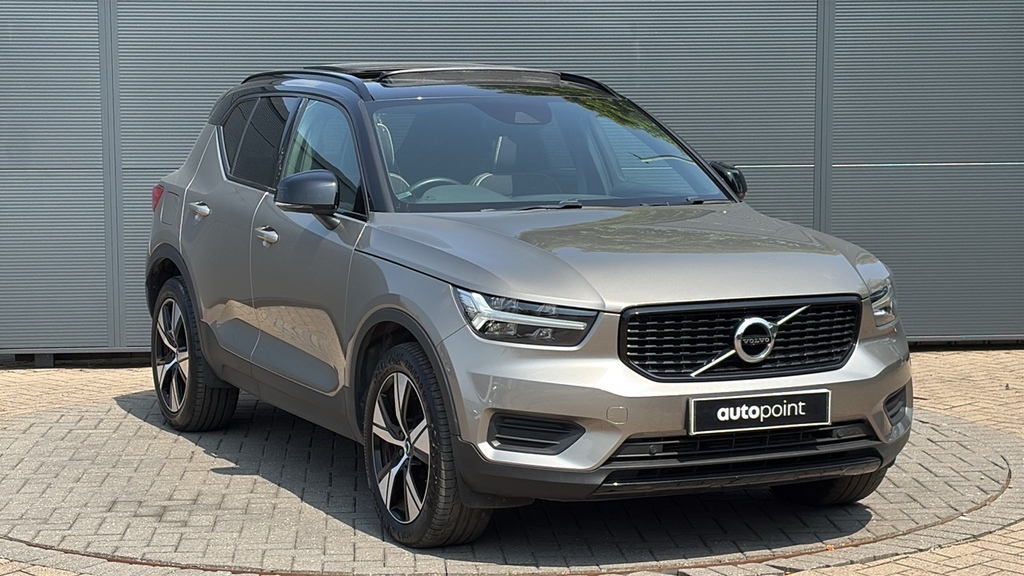 Volvo XC40 1.5 T4 Recharge Phev R Design 211 Ps Gold