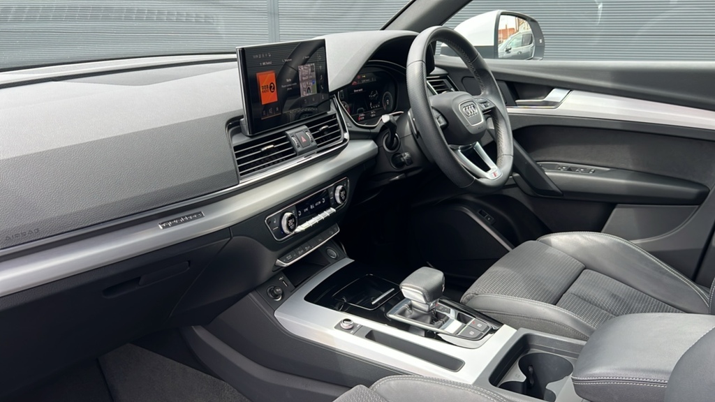 Audi Q5 40 Tdi Quattro S Line S Tronic 204 Ps White #2