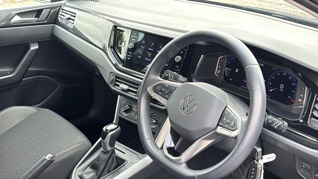 Volkswagen Polo 1.0 Tsi Life Dsg 95 Ps Black #6