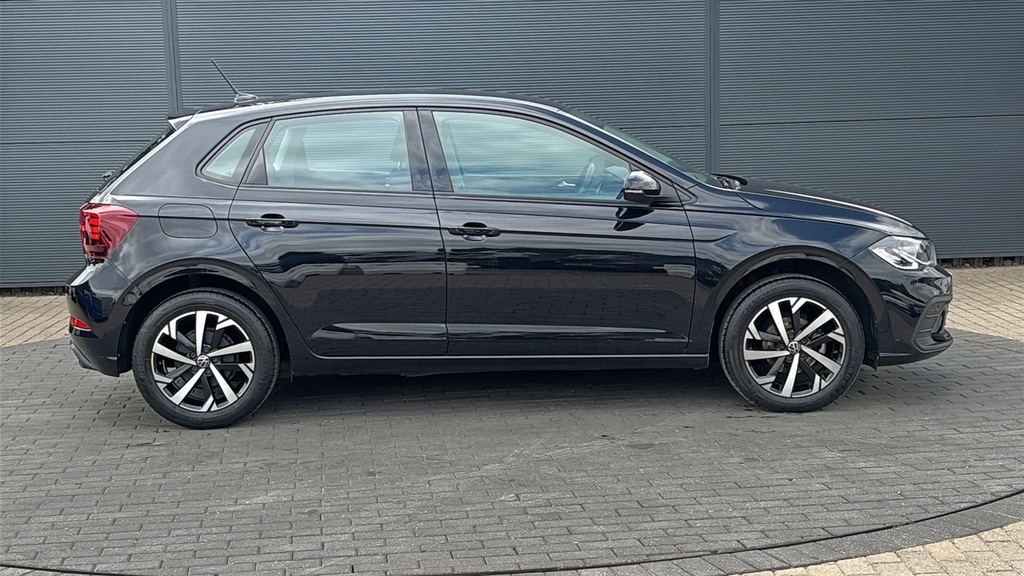 Volkswagen Polo 1.0 Tsi Life Dsg 95 Ps Black #4