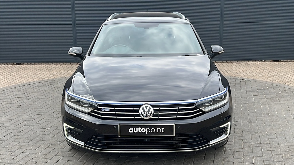Volkswagen Passat Gte Advance Silver #7