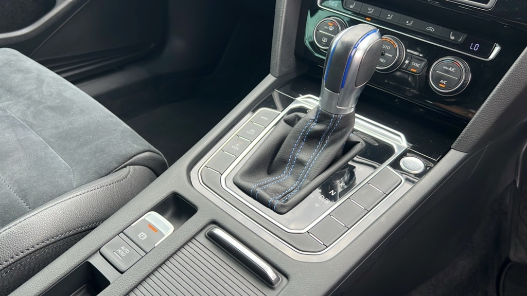 Volkswagen Passat Gte Advance Silver #21