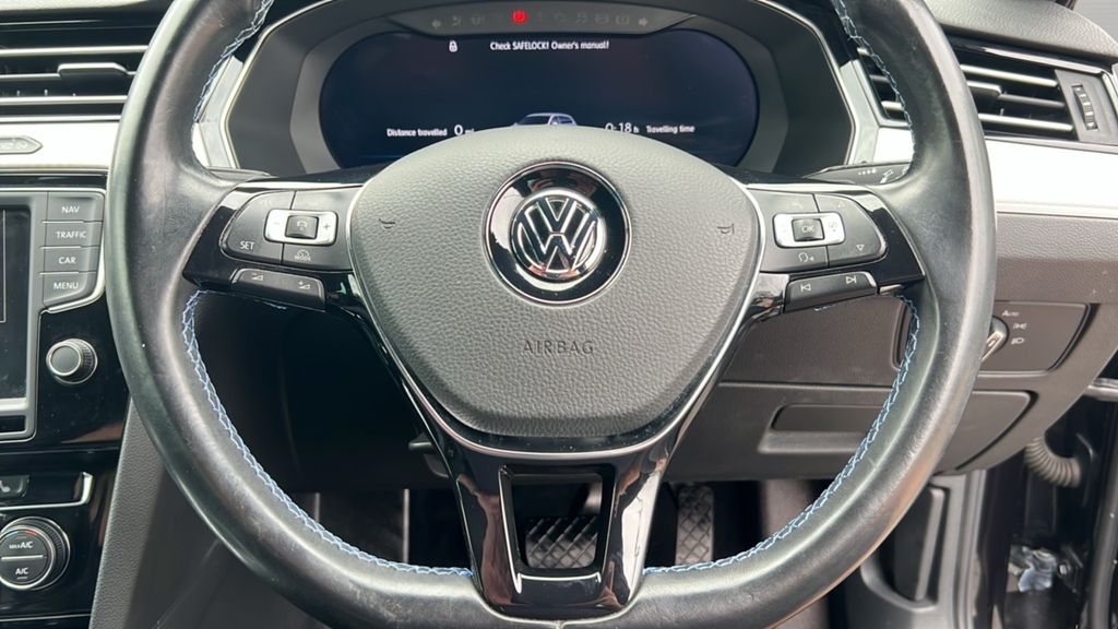 Volkswagen Passat Gte Advance Silver #19
