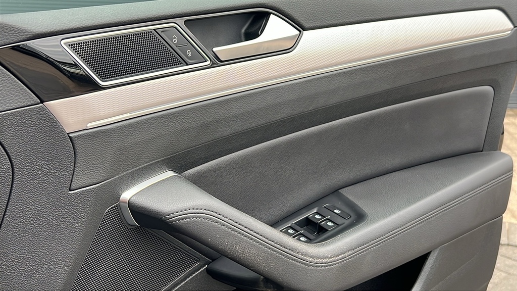 Volkswagen Passat Gte Advance Silver #18