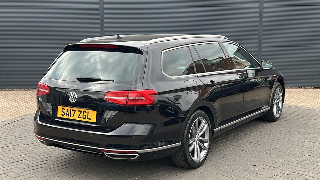 Volkswagen Passat Gte Advance Silver #12