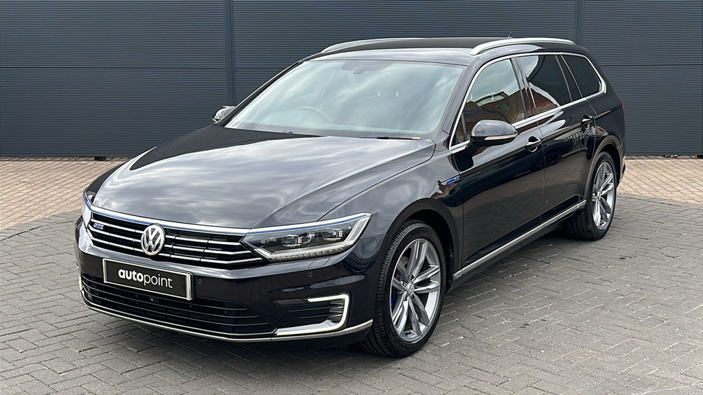 Volkswagen Passat Gte Advance Silver #10