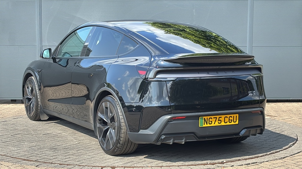 Tesla Model Y Long Range Awd 375 Ps Black #3