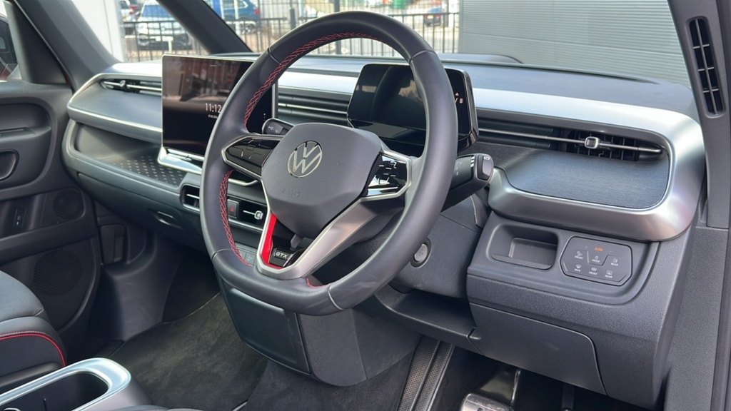 Volkswagen ID.Buzz 250Kw Gtx Pro 86Kwh 4Motion Lwb 7 Seat Red #6