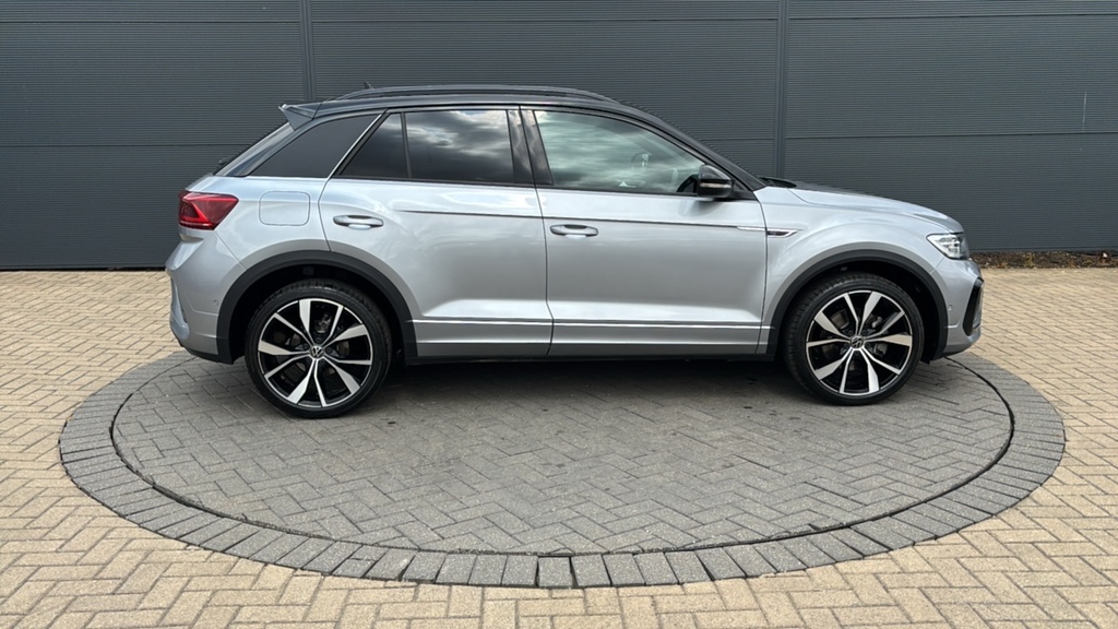 Volkswagen T-Roc 1.5 Tsi Black Edition Dsg 150 Ps Black #4