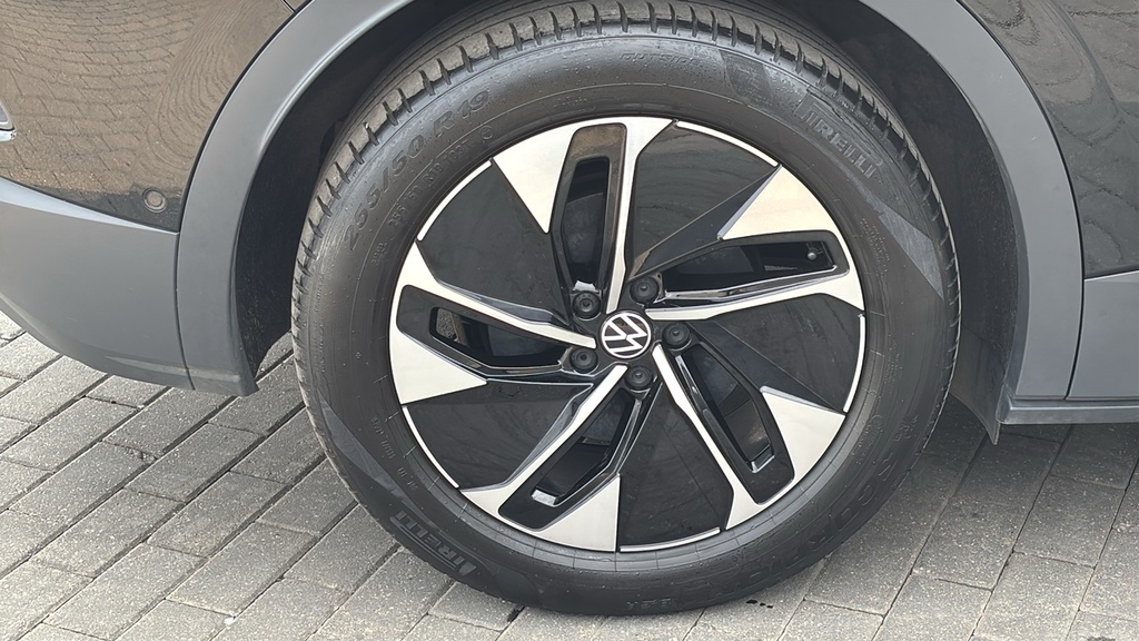Volkswagen ID.4 210Kw Match Pro 77Kwh 286 Ps Black #5