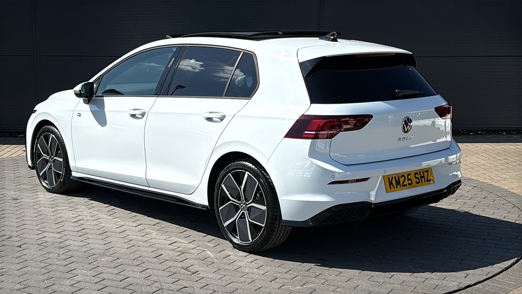 Volkswagen Golf 1.5 Tsi 150 R-line 150 Ps White #3