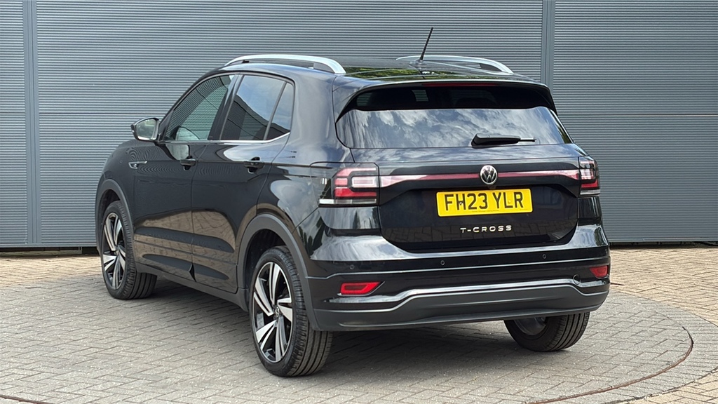 Volkswagen T-Cross 1.0 Tsi 110 R-line Dsg 110 Ps Black #3