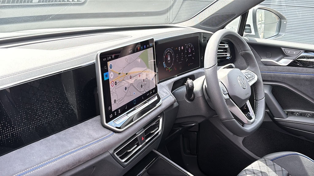 Volkswagen Tiguan 1.5 Etsi 150 R-line Dsg 150 Ps White #2