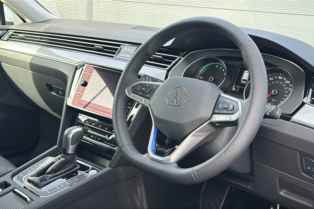 Volkswagen Passat 1.4 Tsi Phev Gte Dsg 218 Ps White #6