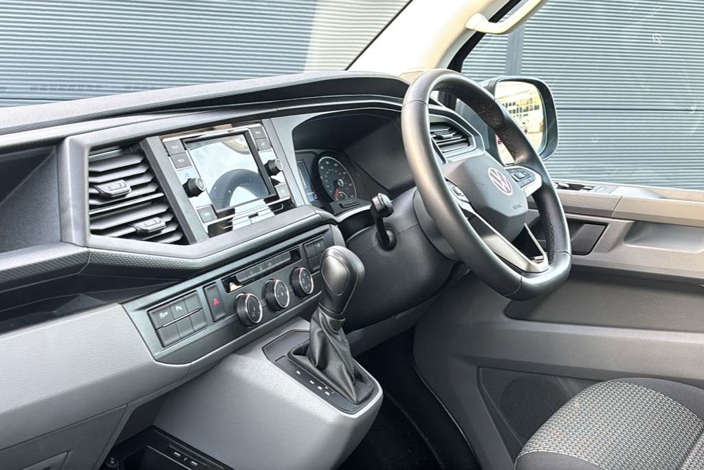 Volkswagen Transporter 2.0 Bitdi 204 Highline Kombi Van Dsg 204 Ps Grey #2