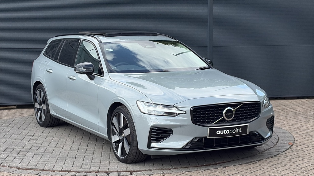 Volvo V90 Cross Country 2.0 B5p Cross Country Plus Awd 250 Ps Grey