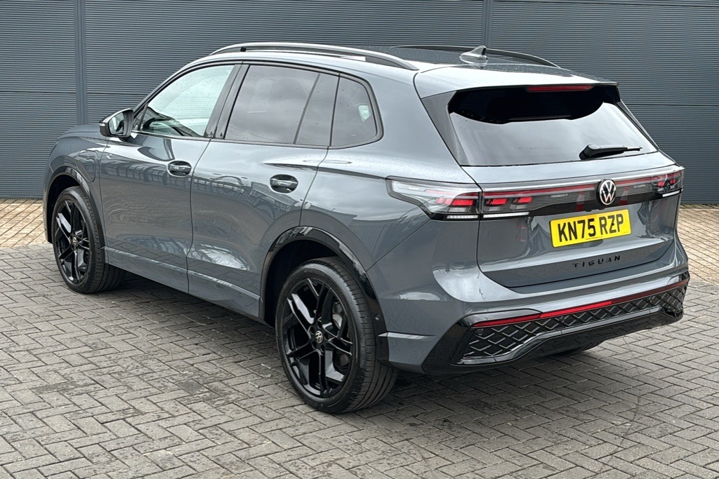 Volkswagen Tiguan 1.5 Tsi Ehybrid R-line Dsg 204 Ps Grey #3
