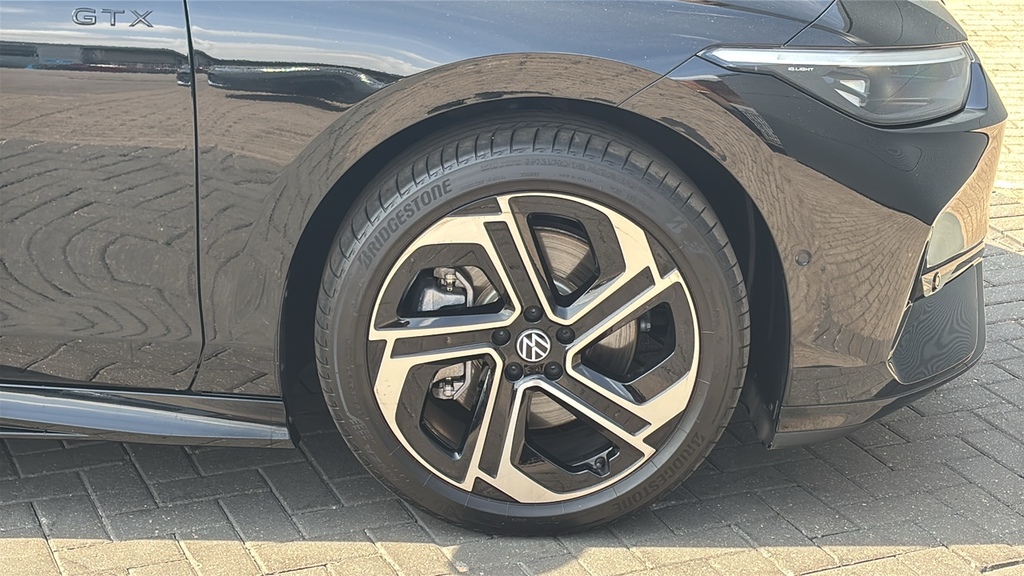 Volkswagen ID.7 250Kw 4Motion Gtx Plus 86Kwh 340 Ps Black #5
