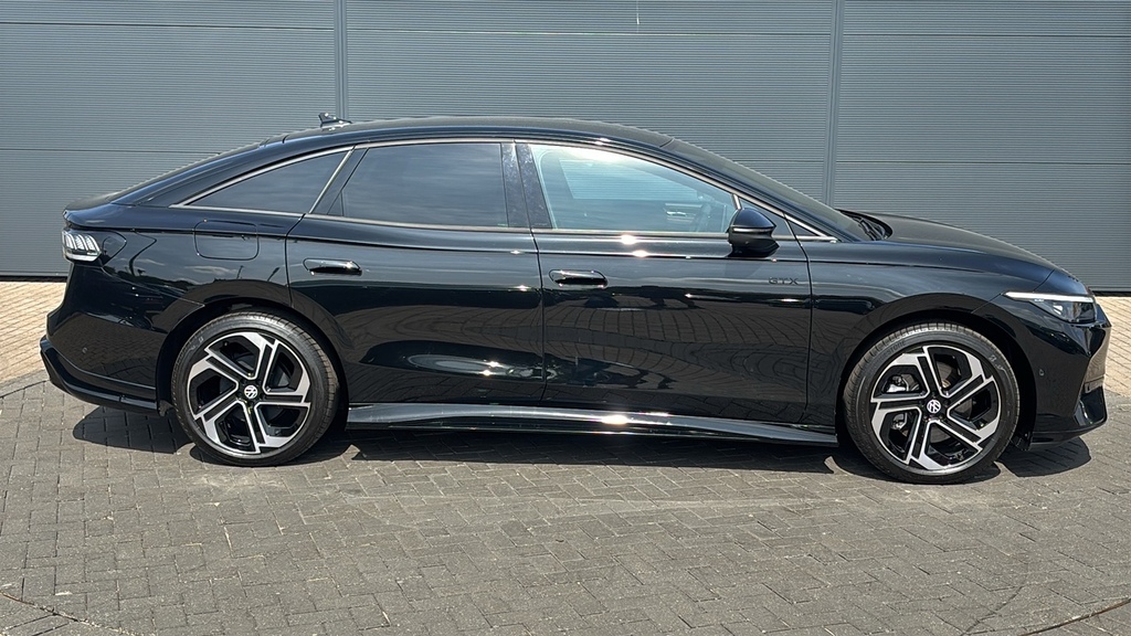 Volkswagen ID.7 250Kw 4Motion Gtx Plus 86Kwh 340 Ps Black #4