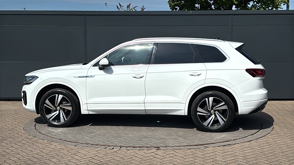 Volkswagen Touareg Automatic Black #13