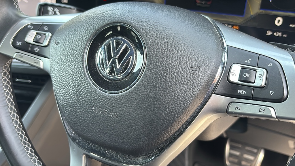 Volkswagen Touareg Automatic Black #23
