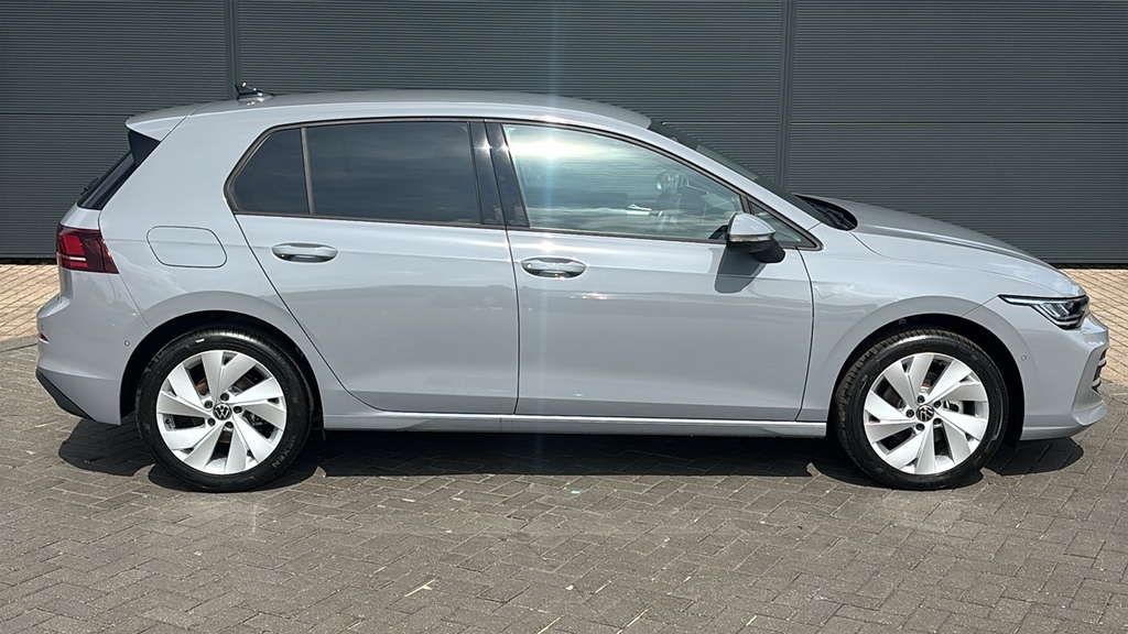 Volkswagen Golf 1.5 Tsi Black Edition Grey #4