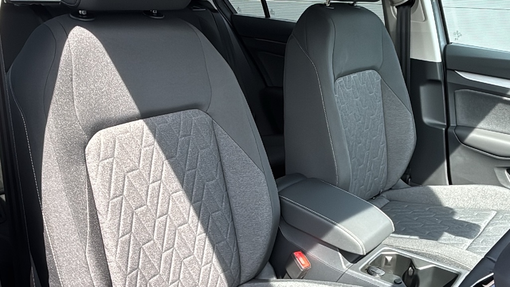 Volkswagen Golf 1.5 Tsi Black Edition Grey #9