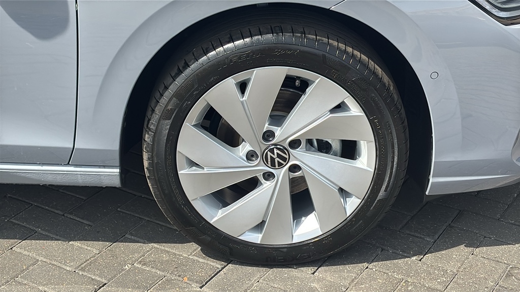Volkswagen Golf 1.5 Tsi Black Edition Grey #5